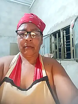 Afroditabichota online show from October 12, 2025, 12:12 am