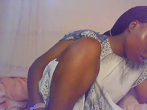 EBONYVANILLA02 online show from October 14, 2025, 8:42 pm