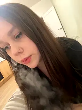 Snapshot of Marylallka5 chatting on October 12, 2025, 6:04 am Marylallka5 online show from October 12, 2025, 6:04 am