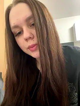 Snapshot of Marylallka5 chatting on November 4, 2025, 6:01 pm Marylallka5 online show from November 4, 2025, 6:01 pm