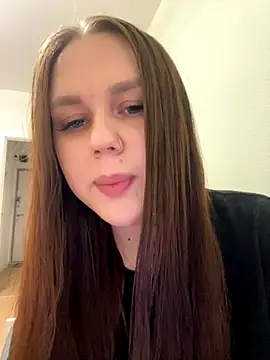 Snapshot of Marylallka5 chatting on November 10, 2025, 5:01 am Marylallka5 online show from November 10, 2025, 5:01 am