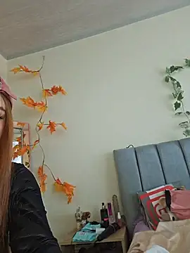 Snapshot of valery_mora chatting on November 13, 2025, 6:45 pm valery mora online show from November 13, 2025, 6:45 pm