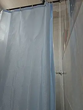 Snapshot of valery_mora chatting on November 7, 2025, 5:17 pm valery mora online show from November 7, 2025, 5:17 pm