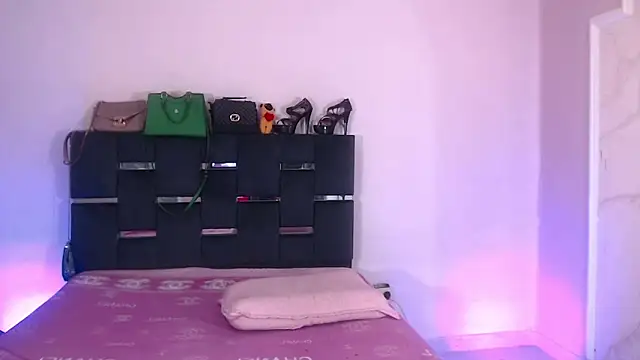 sexy-luna-star-ts online show from November 1, 2025, 3:13 am