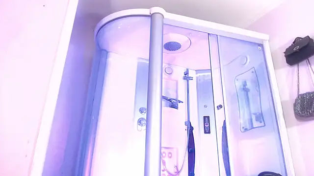 sexy-luna-star-ts online show from November 4, 2025, 8:56 pm