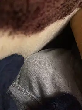 xhqds online show from February 8, 2025, 3:19 am