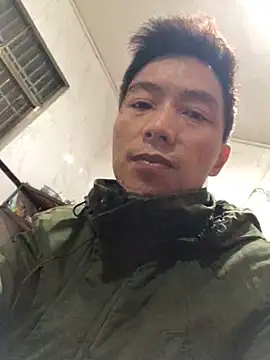 xhqds online show from February 3, 2025, 12:57 pm