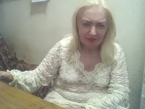 Snapshot of Meri798 chatting on June 12, 2026, 8:39 pm Meri798 online show from June 12, 2026, 8:39 pm