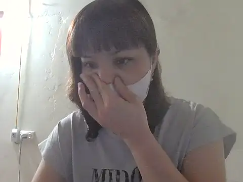 Angela-Eira online show from April 14, 2026, 10:26 pm