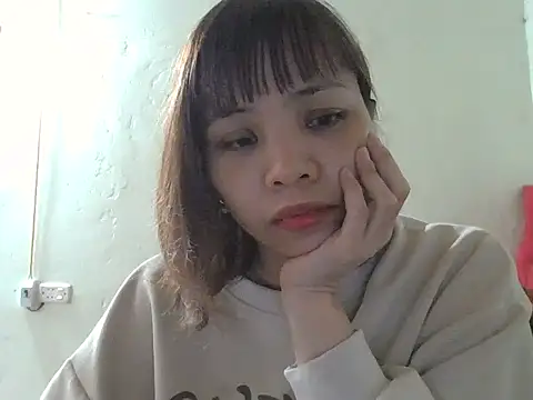 Angela-Eira online show from November 4, 2025, 9:02 am