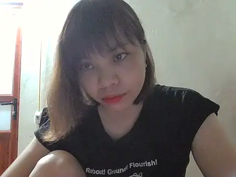 Angela-Eira online show from October 9, 2025, 9:04 pm