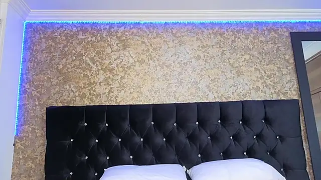 Snapshot of stella_xue chatting on October 30, 2025, 10:06 pm stella xue online show from October 30, 2025, 10:06 pm