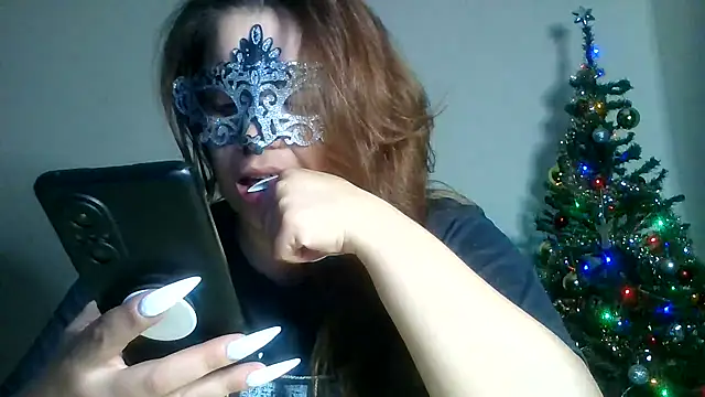 SquirtGirl28 online show from December 3, 2024, 9:50 pm