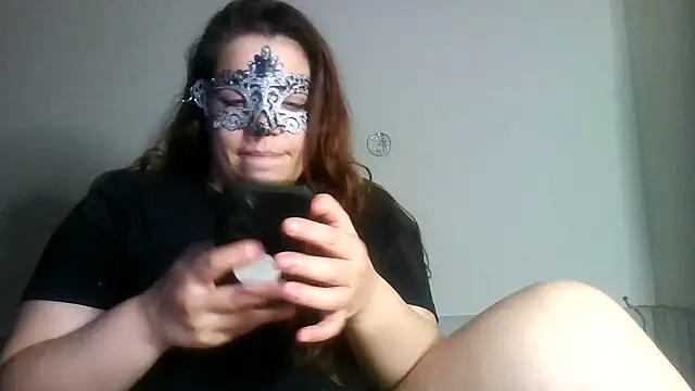 SquirtGirl28 online show from February 12, 2025, 10:15 pm