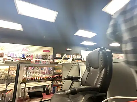 RawRyder8 online show from November 12, 2025, 4:38 am