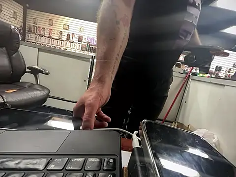 RawRyder8 online show from April 8, 2026, 3:19 am