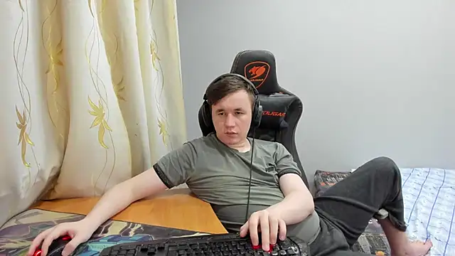 iliaskrislove online show from May 22, 2026, 9:57 pm