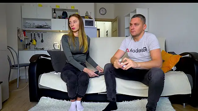 Snapshot of littlesweettifany chatting on October 16, 2025, 10:12 am littlesweettifany online show from October 16, 2025, 10:12 am