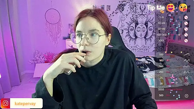 Snapshot of callmekatesmith chatting on February 22, 2025, 1:33 am callmekatesmith online show from February 22, 2025, 1:33 am