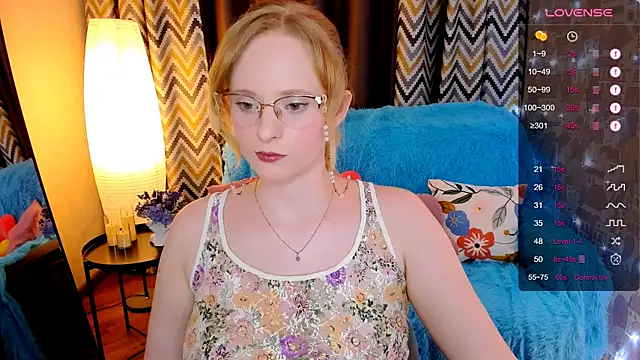 Snapshot of Aemilia_ chatting on November 27, 2025, 8:37 am Aemilia online show from November 27, 2025, 8:37 am