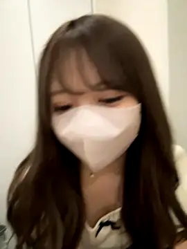 Snapshot of yuki-chi chatting on October 9, 2025, 1:22 pm yuki-chi online show from October 9, 2025, 1:22 pm