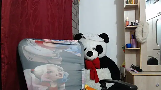 SWEETT CORY online show from April 7, 2026, 2:02 am