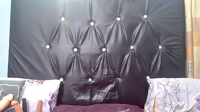 spicydiver38 online show from May 23, 2026, 6:45 am