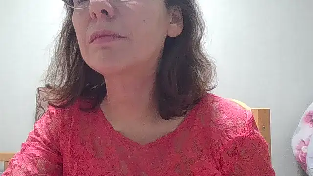 HollyJewel online show from December 14, 2025, 6:24 pm