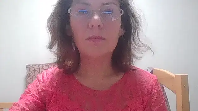 Snapshot of HollyJewel chatting on November 9, 2025, 7:18 pm HollyJewel online show from November 9, 2025, 7:18 pm