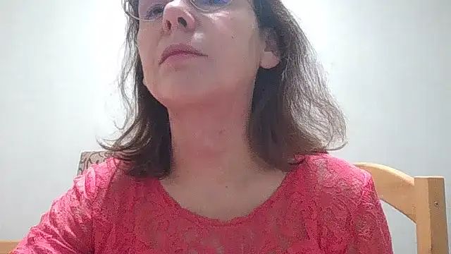 HollyJewel online show from December 17, 2025, 6:02 pm