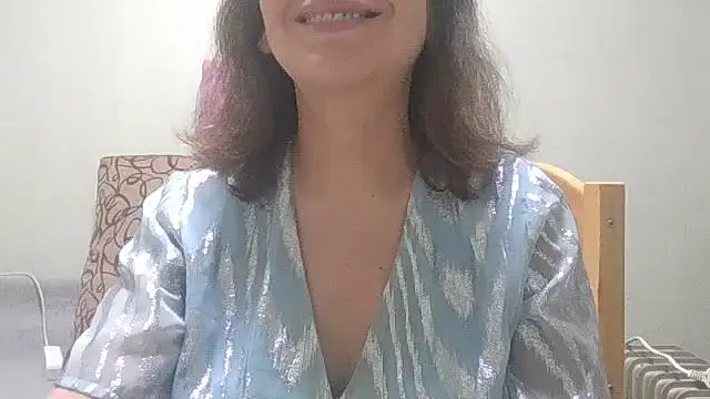 HollyJewel online show from March 19, 2026, 5:02 pm