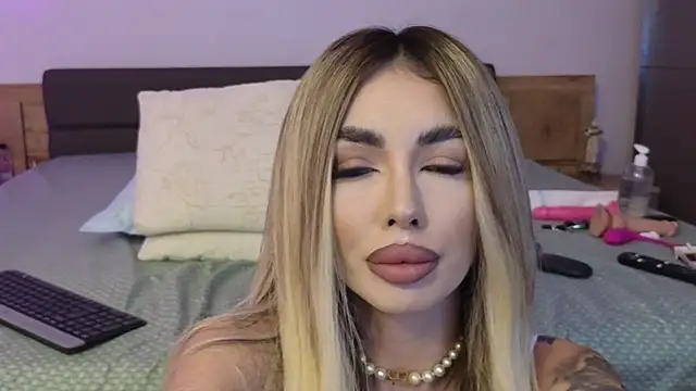 ArianaArianna online show from January 29, 2025, 8:14 pm