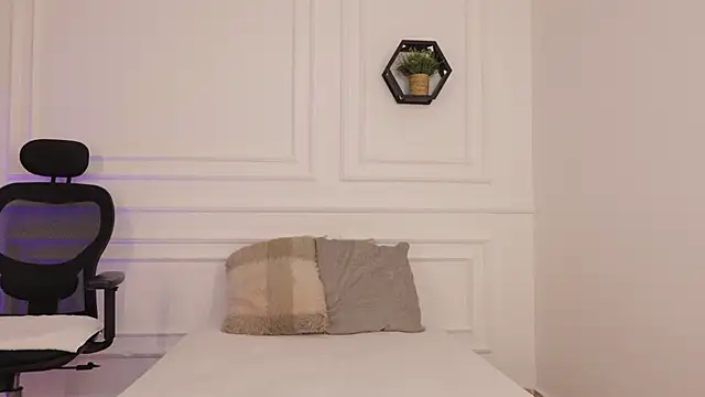 Snapshot of meloddysky chatting on February 16, 2026, 1:54 pm meloddysky online show from February 16, 2026, 1:54 pm