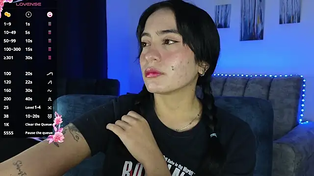 ZaraDames  online show from October 23, 2025, 4:00 am