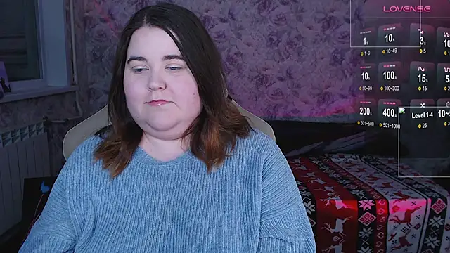 Estelle Hicks online show from November 11, 2025, 6:25 pm