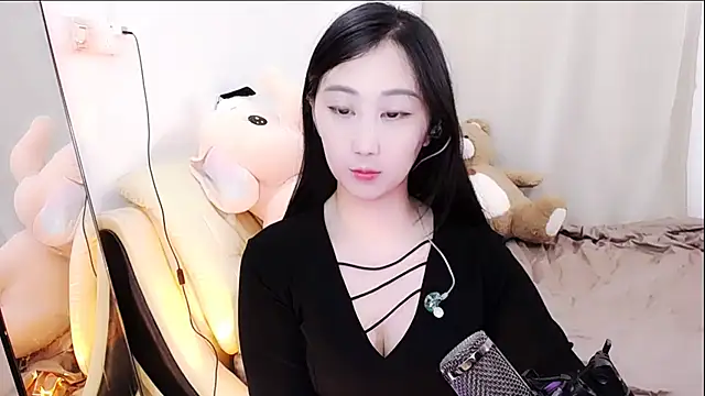 Alcohol 1 online show from October 29, 2025, 1:32 pm