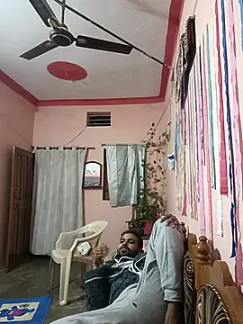 MeFeellove online show from November 29, 2025, 1:22 pm