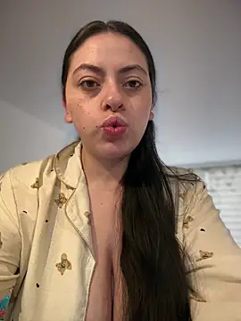 Snapshot of KatteWise chatting on June 11, 2026, 1:08 pm KatteWise online show from June 11, 2026, 1:08 pm