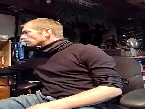 mrwinsalot88 online show from December 1, 2025, 1:23 pm