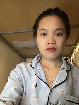 Snapshot of Be-MyMy chatting on January 1, 2025, 5:54 am Be-MyMy online show from January 1, 2025, 5:54 am