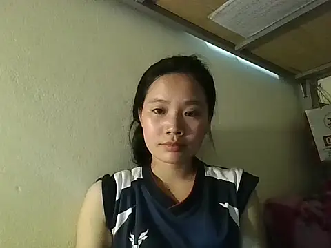 Snapshot of Be-MyMy chatting on October 28, 2025, 1:43 pm Be-MyMy online show from October 28, 2025, 1:43 pm