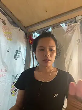 Snapshot of Be-MyMy chatting on September 30, 2025, 1:06 pm Be-MyMy online show from September 30, 2025, 1:06 pm