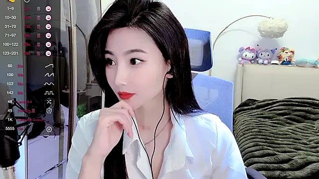 Snapshot of FeiFei-babe chatting on February 13, 2025, 5:54 pm FeiFei-babe online show from February 13, 2025, 5:54 pm