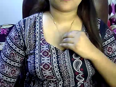 BengaliQueenStar online show from March 8, 2025, 8:14 pm