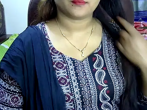 BengaliQueenStar online show from February 21, 2025, 10:04 pm