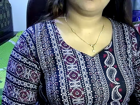 BengaliQueenStar online show from February 19, 2025, 3:27 pm