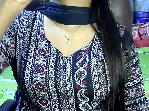 BengaliQueenStar online show from February 19, 2025, 6:32 pm