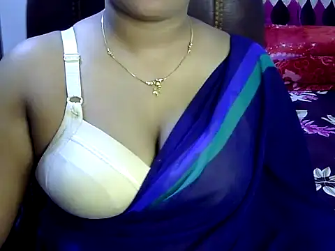 BengaliQueenStar online show from March 3, 2025, 3:22 pm