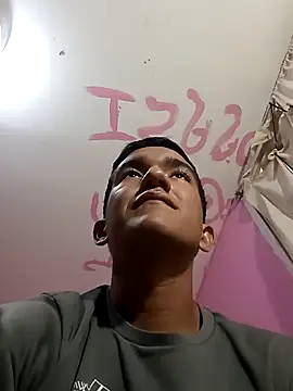 Sweetiefoxxx online show from March 7, 2025, 8:00 pm