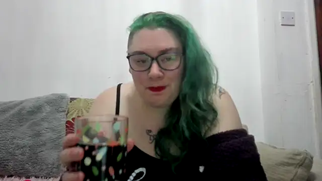 Snapshot of Bustycurves chatting on February 14, 2026, 9:59 pm Bustycurves online show from February 14, 2026, 9:59 pm